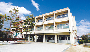 東登美ケ丘小学校